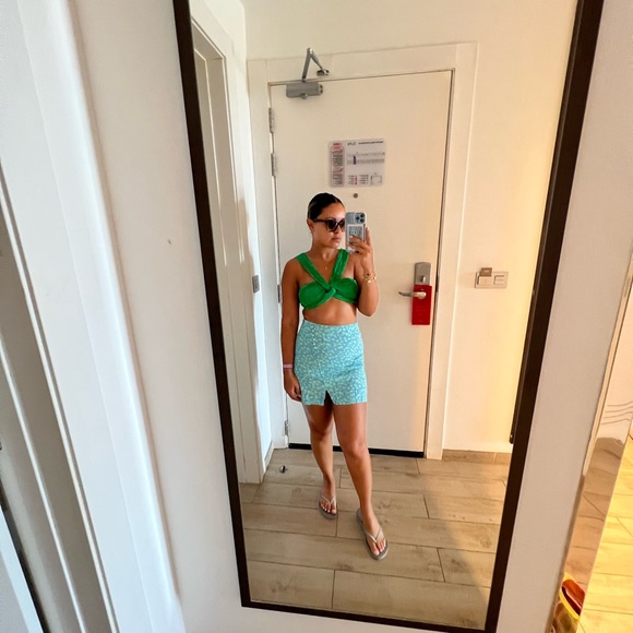 Mango XS skirt - Picture 2 of 2